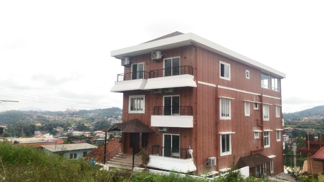 Apartamento Lali Petals Madikeri Exterior foto