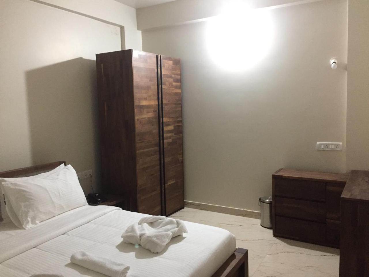 Apartamento Lali Petals Madikeri Exterior foto